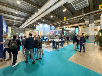 2024-04-14 - General view of expo pavilion at the 56th Edition of Vinitaly, Internation exposition of wine and Spirits in Verona fair on April 14, 2024 in Verona. Italy - 56TH EDITION OF VINITALY - INTERNATIONAL EXPO OF WINE AND SPIRITS - NEWS - EVENTS