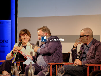 2024-06-28 - Francesca di Stefano, Luca Telese, Giulio Golia - GIULIO GOLIA E FRANCESCA DI STEFANO PRESENTANO IL LORO ULTIMO LIBRO 