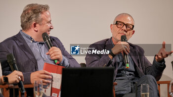 2024-06-28 - Luca Telese, Giulio Golia - GIULIO GOLIA E FRANCESCA DI STEFANO PRESENTANO IL LORO ULTIMO LIBRO 