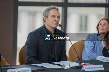 2024-10-02 - Claudio Santamaria - PRESS CONFERENCE MILANO FILM FEST - NEWS - EVENTS