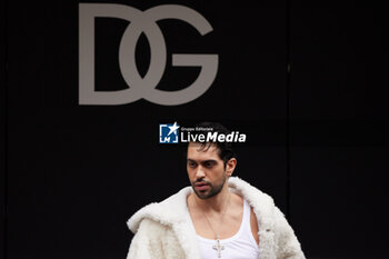 2024-02-24 - Mahmood arrives at the Dolce & Gabbana fashion show during the Milan Fashion Week Womenswear Fall/Winter 2024-2025 on February 24, 2024 in Milan, Italy. ©Photo: Cinzia Camela. - DOLCE & GABBANA - FW 24-25 - CELEBRITY ARRIVES - NEWS - FASHION