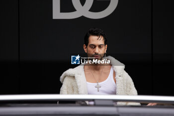 2024-02-24 - Mahmood arrives at the Dolce & Gabbana fashion show during the Milan Fashion Week Womenswear Fall/Winter 2024-2025 on February 24, 2024 in Milan, Italy. ©Photo: Cinzia Camela. - DOLCE & GABBANA - FW 24-25 - CELEBRITY ARRIVES - NEWS - FASHION
