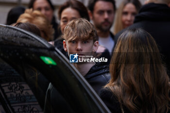 2024-02-25 - Roman Upton, Cate Blanchett's son leaves the Giorgio Armani fashion show during the Milan Fashion Week Womenswear Fall/Winter 2024-2025 on February 25, 2024 in Milan, Italy. ©Photo: Cinzia Camela. - GIORGIO ARMANI - FW 24-25 - CELEBRITIES - NEWS - FASHION