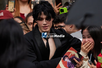 2024-06-15 - Biondo arrives at the Emporio Armani fashion show during the Milan Menswear Spring/Summer 2025 on June 15, 2024 in Milan, Italy. ©Photo: Cinzia Camela. - EMPORIO ARMANI - MILAN FASHION WEEK - MENSWEAR SS 25 - CELEBRITIES - NEWS - FASHION