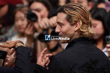 2024-06-15 - Gabriele Esposito arrives at the Emporio Armani fashion show during the Milan Menswear Spring/Summer 2025 on June 15, 2024 in Milan, Italy. ©Photo: Cinzia Camela. - EMPORIO ARMANI - MILAN FASHION WEEK - MENSWEAR SS 25 - CELEBRITIES - NEWS - FASHION