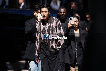 2024-06-17 - Billkin is seen at the Gucci Men's Spring Summer 2025 Fashion Show during the Milan Fashion Week Menswear Spring/Summer 2025 at Triennale di Milano on June 17, 2024 in Milan, Italy. ©Photo: Cinzia Camela. - GUCCI - MEN'S SPRING SUMMER 2025 FASHION SHOW - CELEBRITIES - NEWS - FASHION