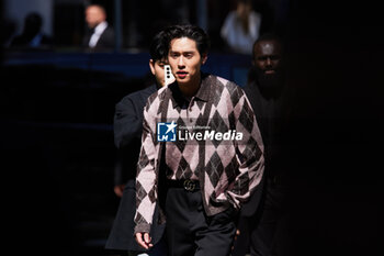 2024-06-17 - Billkin is seen at the Gucci Men's Spring Summer 2025 Fashion Show during the Milan Fashion Week Menswear Spring/Summer 2025 at Triennale di Milano on June 17, 2024 in Milan, Italy. ©Photo: Cinzia Camela. - GUCCI - MEN'S SPRING SUMMER 2025 FASHION SHOW - CELEBRITIES - NEWS - FASHION