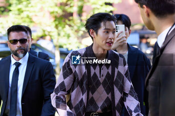 2024-06-17 - Billkin is seen at the Gucci Men's Spring Summer 2025 Fashion Show during the Milan Fashion Week Menswear Spring/Summer 2025 at Triennale di Milano on June 17, 2024 in Milan, Italy. ©Photo: Cinzia Camela. - GUCCI - MEN'S SPRING SUMMER 2025 FASHION SHOW - CELEBRITIES - NEWS - FASHION