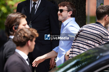 2024-06-17 - Paul Mescal attends the Gucci Men's Spring Summer 2025 Fashion Show during the Milan Fashion Week Menswear Spring/Summer 2025 at Triennale di Milano on June 17, 2024 in Milan, Italy. ©Photo: Cinzia Camela. - GUCCI - MEN'S SPRING SUMMER 2025 FASHION SHOW - CELEBRITIES - NEWS - FASHION