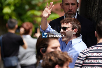 2024-06-17 - Paul Mescal attends the Gucci Men's Spring Summer 2025 Fashion Show during the Milan Fashion Week Menswear Spring/Summer 2025 at Triennale di Milano on June 17, 2024 in Milan, Italy. ©Photo: Cinzia Camela. - GUCCI - MEN'S SPRING SUMMER 2025 FASHION SHOW - CELEBRITIES - NEWS - FASHION