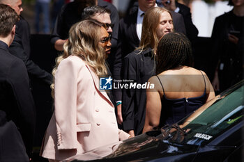 2024-06-17 - Serena Williams and Lyndrea Price attend the Gucci Men's Spring Summer 2025 Fashion Show during the Milan Fashion Week Menswear Spring/Summer 2025 at Triennale di Milano on June 17, 2024 in Milan, Italy. ©Photo: Cinzia Camela. - GUCCI - MEN'S SPRING SUMMER 2025 FASHION SHOW - CELEBRITIES - NEWS - FASHION