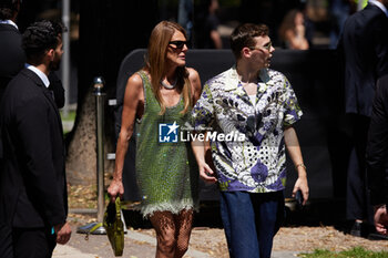 2024-06-17 - Anna Dello Russo and a guest, are seen after the Gucci Men's Spring Summer 2025 Fashion Show during the Milan Fashion Week Menswear Spring/Summer 2025 at Triennale di Milano on June 17, 2024 in Milan, Italy. ©Photo: Cinzia Camela. - GUCCI - MEN'S SPRING SUMMER 2025 FASHION SHOW - CELEBRITIES - NEWS - FASHION