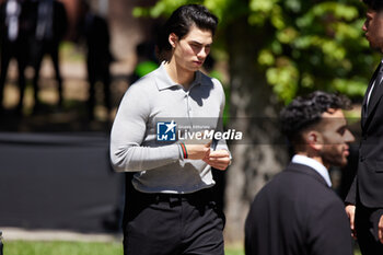 2024-06-17 - Jacob Rott is seen after the Gucci Men's Spring Summer 2025 Fashion Show during the Milan Fashion Week Menswear Spring/Summer 2025 at Triennale di Milano on June 17, 2024 in Milan, Italy. ©Photo: Cinzia Camela. - GUCCI - MEN'S SPRING SUMMER 2025 FASHION SHOW - CELEBRITIES - NEWS - FASHION