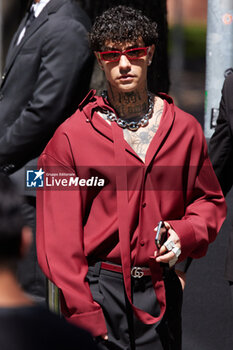 2024-06-17 - Tony Effe leaves the Gucci Men's Spring Summer 2025 Fashion Show during the Milan Fashion Week Menswear Spring/Summer 2025 at Triennale di Milano on June 17, 2024 in Milan, Italy. ©Photo: Cinzia Camela. - GUCCI - MEN'S SPRING SUMMER 2025 FASHION SHOW - CELEBRITIES - NEWS - FASHION