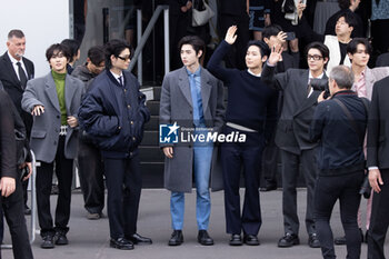 2024-09-19 - Jungwon, Niki, Park Sung-hoon, Sunoo, Jake and Jay from Enhypen arrive at the Prada fashion show during the Milan Womenswear Spring/Summer 2025 on September 19, 2024 in Milan, Italy. ©Photo: Cinzia Camela. - PRADA - ARRIVALS - MILAN FASHION WEEK - WOMENSWEAR SPRING/SUMMER 2025 - NEWS - FASHION