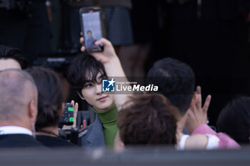 2024-09-19 - Jungwon arrives at the Prada fashion show during the Milan Womenswear Spring/Summer 2025 on September 19, 2024 in Milan, Italy. ©Photo: Cinzia Camela. - PRADA - ARRIVALS - MILAN FASHION WEEK - WOMENSWEAR SPRING/SUMMER 2025 - NEWS - FASHION