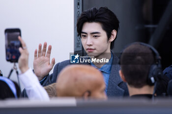 2024-09-19 - Park Sung-hoon arrives at the Prada fashion show during the Milan Womenswear Spring/Summer 2025 on September 19, 2024 in Milan, Italy. ©Photo: Cinzia Camela. - PRADA - ARRIVALS - MILAN FASHION WEEK - WOMENSWEAR SPRING/SUMMER 2025 - NEWS - FASHION