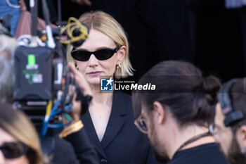 2024-09-19 - Carey Mulligan arrives at the Prada fashion show during the Milan Womenswear Spring/Summer 2025 on September 19, 2024 in Milan, Italy. ©Photo: Cinzia Camela. - PRADA - ARRIVALS - MILAN FASHION WEEK - WOMENSWEAR SPRING/SUMMER 2025 - NEWS - FASHION