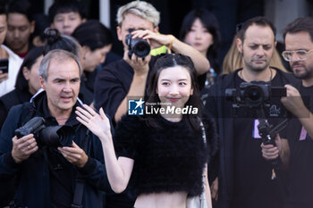 2024-09-19 - Mei Nagano arrives at the Prada fashion show during the Milan Womenswear Spring/Summer 2025 on September 19, 2024 in Milan, Italy. ©Photo: Cinzia Camela. - PRADA - ARRIVALS - MILAN FASHION WEEK - WOMENSWEAR SPRING/SUMMER 2025 - NEWS - FASHION