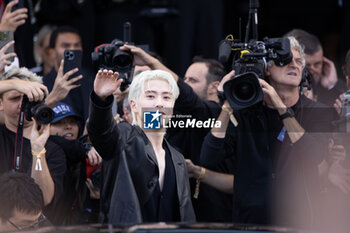 2024-09-19 - Jaehyun arrives at the Prada fashion show during the Milan Womenswear Spring/Summer 2025 on September 19, 2024 in Milan, Italy. ©Photo: Cinzia Camela. - PRADA - ARRIVALS - MILAN FASHION WEEK - WOMENSWEAR SPRING/SUMMER 2025 - NEWS - FASHION