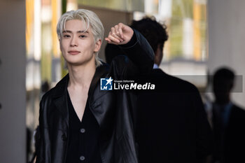 2024-09-19 - Jaehyun leaves the Prada fashion show during the Milan Womenswear Spring/Summer 2025 on September 19, 2024 in Milan, Italy. ©Photo: Cinzia Camela. - PRADA - ARRIVALS - MILAN FASHION WEEK - WOMENSWEAR SPRING/SUMMER 2025 - NEWS - FASHION