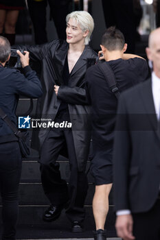 2024-09-19 - Jaehyun leaves the Prada fashion show during the Milan Womenswear Spring/Summer 2025 on September 19, 2024 in Milan, Italy. ©Photo: Cinzia Camela. - PRADA - ARRIVALS - MILAN FASHION WEEK - WOMENSWEAR SPRING/SUMMER 2025 - NEWS - FASHION