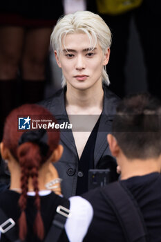 2024-09-19 - Jaehyun leaves the Prada fashion show during the Milan Womenswear Spring/Summer 2025 on September 19, 2024 in Milan, Italy. ©Photo: Cinzia Camela. - PRADA - ARRIVALS - MILAN FASHION WEEK - WOMENSWEAR SPRING/SUMMER 2025 - NEWS - FASHION