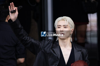 2024-09-19 - Jaehyun leaves the Prada fashion show during the Milan Womenswear Spring/Summer 2025 on September 19, 2024 in Milan, Italy. ©Photo: Cinzia Camela. - PRADA - ARRIVALS - MILAN FASHION WEEK - WOMENSWEAR SPRING/SUMMER 2025 - NEWS - FASHION