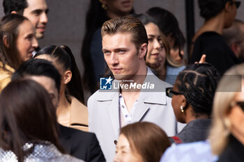 2024-09-20 - Lucky Blue Smith leaves the Gucci Women's Spring Summer 2025 Fashion Show during the Milan Fashion Week Womenswear Spring/Summer 2025 at Triennale di Milano on September 20, 2024 in Milan, Italy. ©Photo: Cinzia Camela - GUCCI - ARRIVALS - WOMEN'S SPRING SUMMER 2025 FASHION SHOW  - NEWS - FASHION