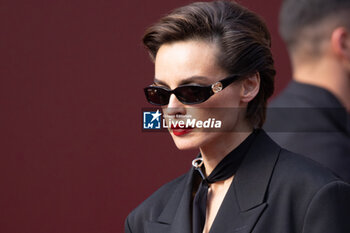 2024-09-20 - Kasia Smutniak leaves the Gucci Women's Spring Summer 2025 Fashion Show during the Milan Fashion Week Womenswear Spring/Summer 2025 at Triennale di Milano on September 20, 2024 in Milan, Italy. ©Photo: Cinzia Camela - GUCCI - ARRIVALS - WOMEN'S SPRING SUMMER 2025 FASHION SHOW  - NEWS - FASHION