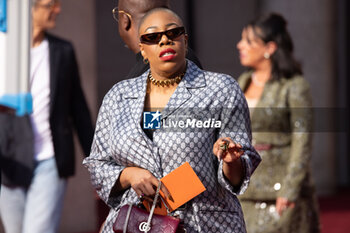 2024-09-20 - Symone Sanders attends the Gucci Women's Spring Summer 2025 Fashion Show during the Milan Fashion Week Womenswear Spring/Summer 2025 at Triennale di Milano on September 20, 2024 in Milan, Italy. ©Photo: Cinzia Camela - GUCCI - ARRIVALS - WOMEN'S SPRING SUMMER 2025 FASHION SHOW  - NEWS - FASHION