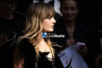 2024-09-21 - Victoria De Angelis arrives at the Dolce & Gabbana fashion show during the Milan Womenswear Spring/Summer 2025 on September 21, 2024 in Milan, Italy. ©Photo: Cinzia Camela. - DOLCE & GABBANA - ARRIVALS - MILAN FASHION WEEK - WOMENSWEAR SPRING/SUMMER 2025 - NEWS - FASHION