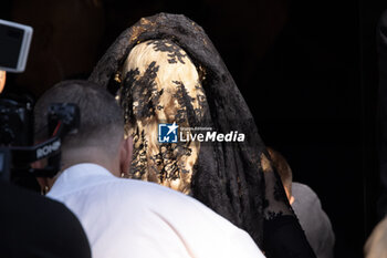 2024-09-21 - Madonna arrives at the Dolce & Gabbana fashion show during the Milan Womenswear Spring/Summer 2025 on September 21, 2024 in Milan, Italy. ©Photo: Cinzia Camela. - DOLCE & GABBANA - ARRIVALS - MILAN FASHION WEEK - WOMENSWEAR SPRING/SUMMER 2025 - NEWS - FASHION