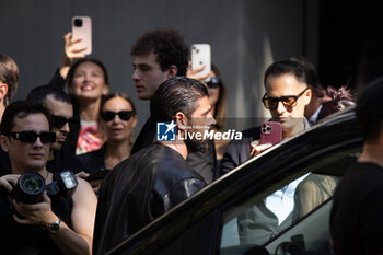 2024-09-21 - Michele Morrone arrives at the Dolce & Gabbana fashion show during the Milan Womenswear Spring/Summer 2025 on September 21, 2024 in Milan, Italy. ©Photo: Cinzia Camela. - DOLCE & GABBANA - ARRIVALS - MILAN FASHION WEEK - WOMENSWEAR SPRING/SUMMER 2025 - NEWS - FASHION