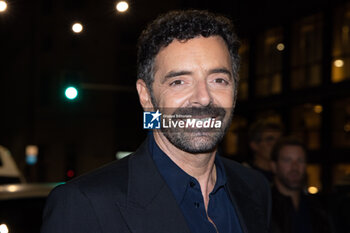 2024-09-21 - Alberto Matano is seen departing the Dolce & Gabbana after party on September 21, 2024, in Milan, Italy. ©Photo: Cinzia Camela. - DOLCE & GABBANA AFTER PARTY AT MARTINI BAR - NEWS - FASHION