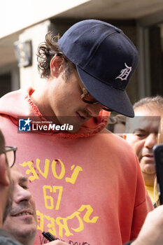 2024-09-22 - Jacob Elordi is seen during the Milan Fashion Week - Womenswear Spring/Summer 2025 on September 22, 2024 in Milan, Italy. ©Photo: Cinzia Camela. - CELEBRITY SIGHTINGS - MILAN FASHION WEEK - WOMENSWEAR SPRING/SUMMER 2025 - NEWS - FASHION