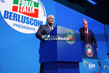 Antonio Tajani is elected secretary of the Forza Italia party - NEWS - POLITICS