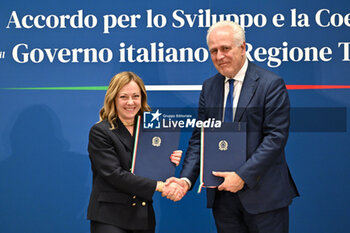 2024-03-13 - The President of the Council of Ministers, Giorgia Meloni, and The President of Tuscany, Eugenio Giani, sign the 