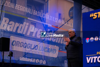 2024-04-19 - Foreign Minister Antonio Tajani leader of Forza Italia During the concluding rally of the centre-right candidate for the Basilicata regional . - UNITED CENTRE-RIGHT RALLY REGIONAL BASILICATA - NEWS - POLITICS