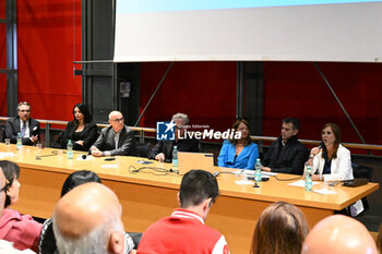 2024-05-06 - Far left Giuseppe Farris, Emanuela Corda and far right Massimo Zedda, Alessandra Zedda, candidates for Mayor of Cagliari. Photo Gianluca Zuddas/LiveMedia. - MEETING OF CANDIDATES FOR MAYOR OF CAGLIARI - NEWS - POLITICS