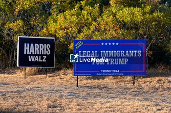 2024-10-29 - Residents display political signs as early voting is underway in the U.S. Presidential Election - UNITED STATES PRESIDENTIAL ELECTION - EARLY VOTING SCENES IN TEXAS - REPORTAGE - POLITICS