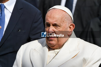 2024-04-28 - Holy Father, Pope Francis Sovereign of Vatican City portait - VISIT OF HOLY FATHER POPE FRANCIS TO VENICE. - NEWS - RELIGION