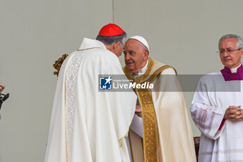 2024-04-28 - Monsignor Francesco Moraglia, Patriarch of Venice celebrates Holy Mass speack wit Holy Father, Pope Francis Sovereign of Vatican City - VISIT OF HOLY FATHER POPE FRANCIS TO VENICE. - NEWS - RELIGION