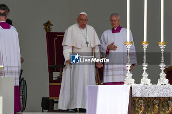 2024-04-28 - Holy Father, Pope Francis Sovereign of Vatican City Moments of the celebration of Holy Mass - VISIT OF HOLY FATHER POPE FRANCIS TO VENICE. - NEWS - RELIGION