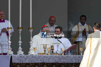 2024-04-28 - Monsignor Francesco Moraglia, Patriarch of Venice celebrates Holy Mass - VISIT OF HOLY FATHER POPE FRANCIS TO VENICE. - NEWS - RELIGION