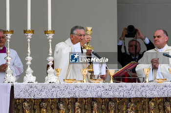 2024-04-28 - Monsignor Francesco Moraglia, Patriarch of Venice celebrates Holy Mass - VISIT OF HOLY FATHER POPE FRANCIS TO VENICE. - NEWS - RELIGION