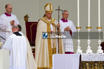 2024-04-28 - Pope Francis speaks during the the celebration of Holy Mass in St. Mark's Square - VISIT OF HOLY FATHER POPE FRANCIS TO VENICE. - NEWS - RELIGION