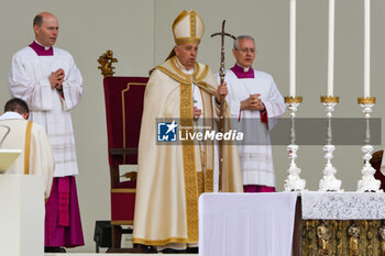 2024-04-28 - Pope Francis speaks during the the celebration of Holy Mass in St. Mark's Square - VISIT OF HOLY FATHER POPE FRANCIS TO VENICE. - NEWS - RELIGION