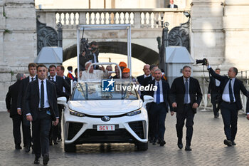 2024-09-25 - Pope Francis during the General Weekly Audience, 25 September 2024 at the Paul VI Audience Hall, Vatican City, Vatican. - POPE FRANCIS GENERAL WEEKLY AUDIENCE - NEWS - RELIGION