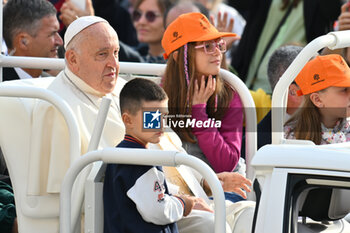 2024-09-25 - Pope Francis during the General Weekly Audience, 25 September 2024 at the Paul VI Audience Hall, Vatican City, Vatican. - POPE FRANCIS GENERAL WEEKLY AUDIENCE - NEWS - RELIGION